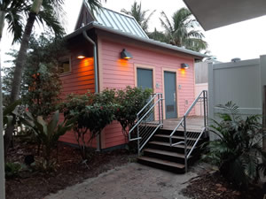 restrooms at venice fishing pier